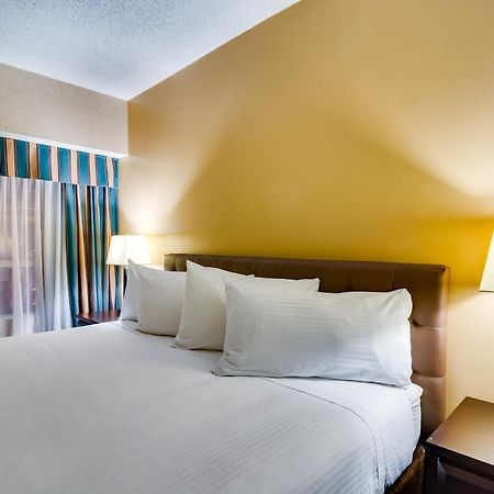 Sawridge Inn And Conference Centre Edmonton South Phòng bức ảnh